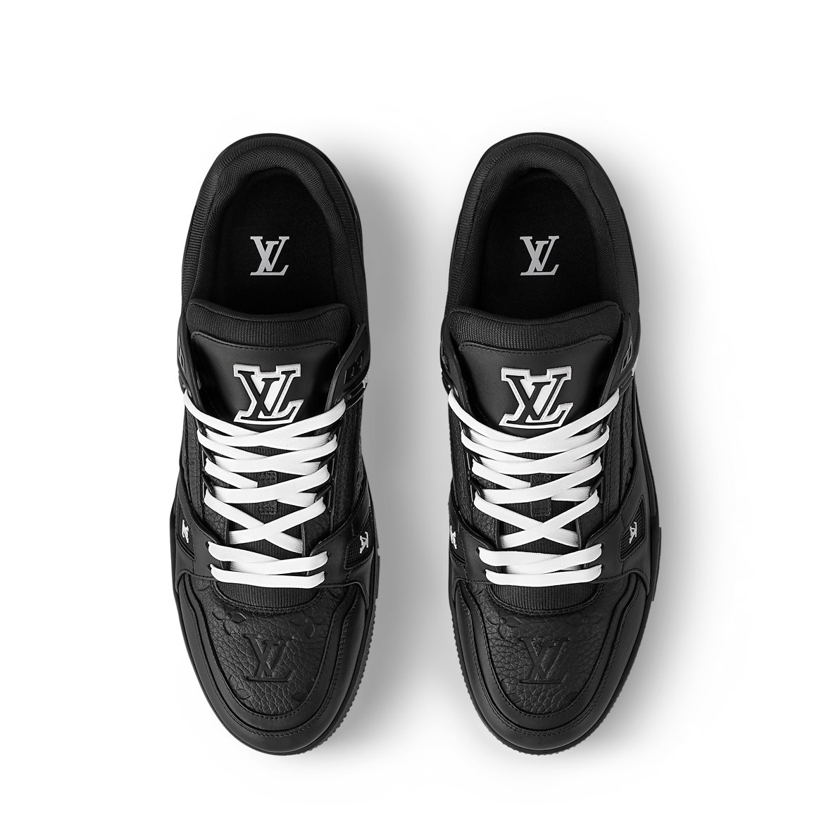 1AARF4
LV Trainer Sneaker